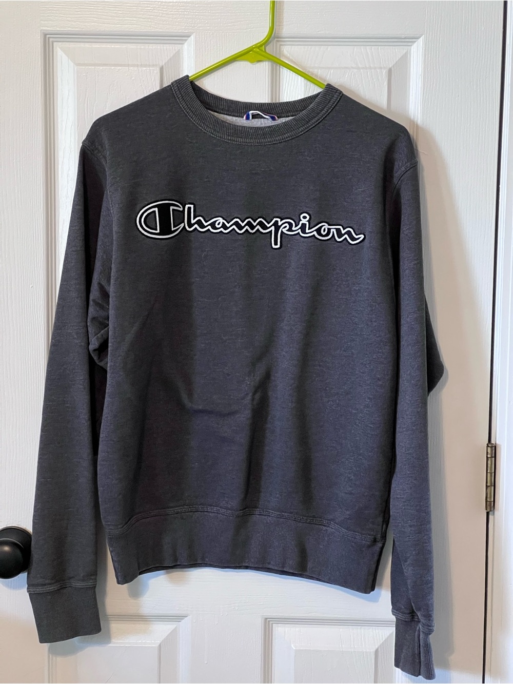 Champion Authentic Athleticwear Embroidered Crewneck Sweatshirt Gray Small